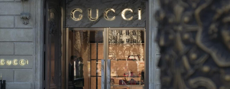 Azioni Kering, il rilancio della maison Gucci pesa sui conti